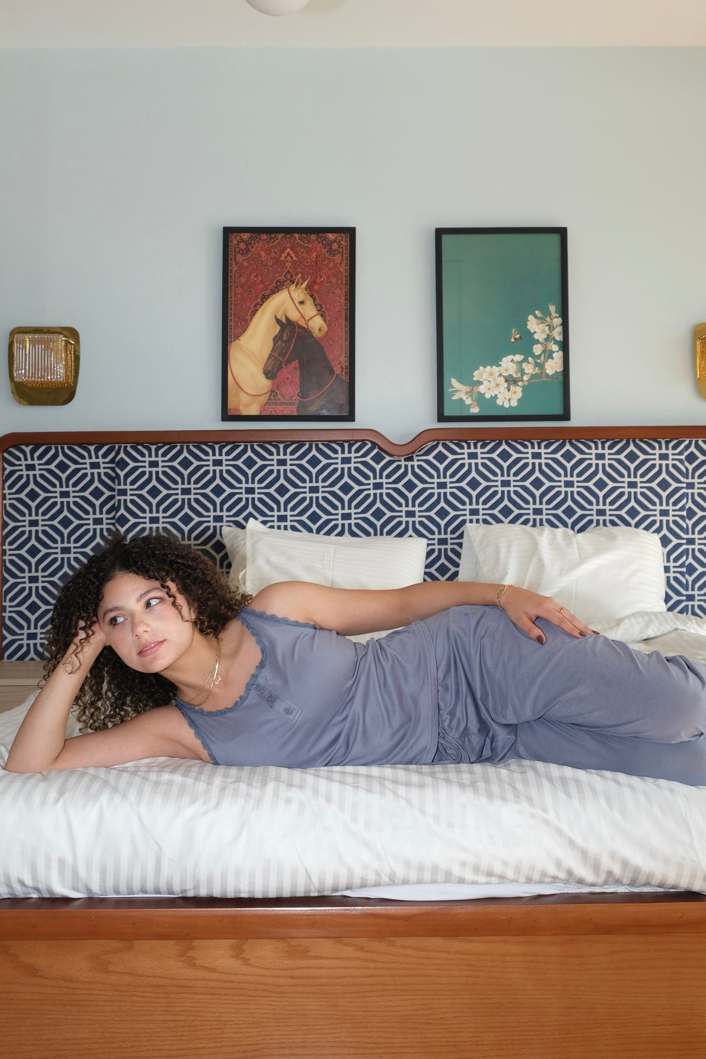 Pretty little things in Gray